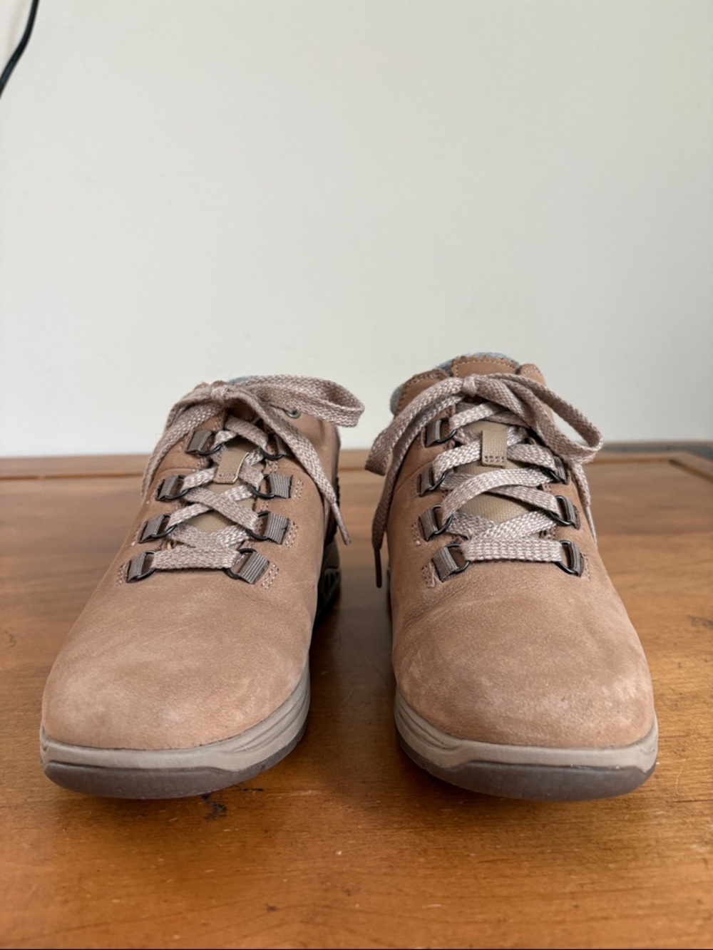 Cobb Hill Pyper Waterproof Hiker Suede Boots Size 7 - Picture 3 of 15